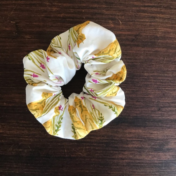 Cat scrunchie - Picture 2 of 4